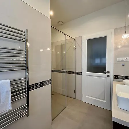 Ultralux Magnolia Center Bestern Apartment